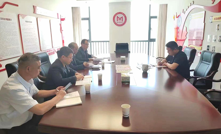 3張少云參加湘交環(huán)境支部組織生活會(huì).jpg
