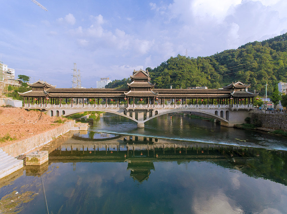 9.鳳凰風(fēng)、雪、雨、霧橋 首圖.jpg